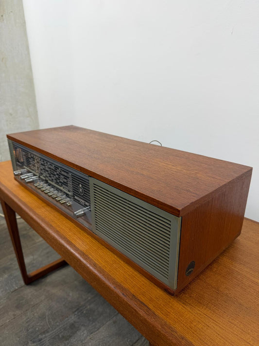 Radio mono vintage Bang & Olufsen Beomaster 700 en teck avec module Bluetooth