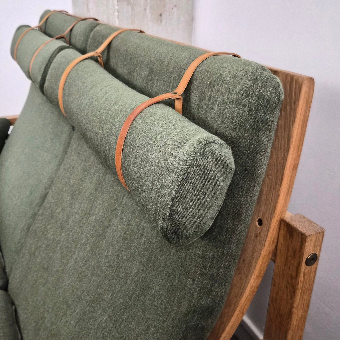 Canapé en chêne et laine modèle 2252 Børge Mogensen, Danemark, 1970 – vue de profil – en chêne, cuir – Danemark, années 1970 – Atelier 56