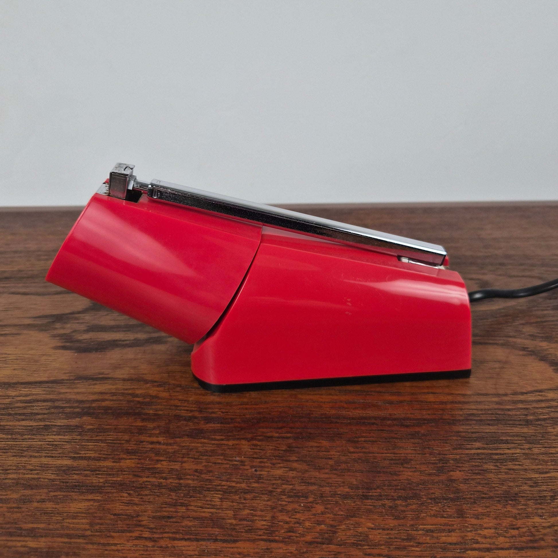 Lampe de table modèle mini 8340 par H Bødtcher Hansen, Danemark 1960 – détail de l’abat-jour – en métal – Danemark, années 1960 – Atelier 56