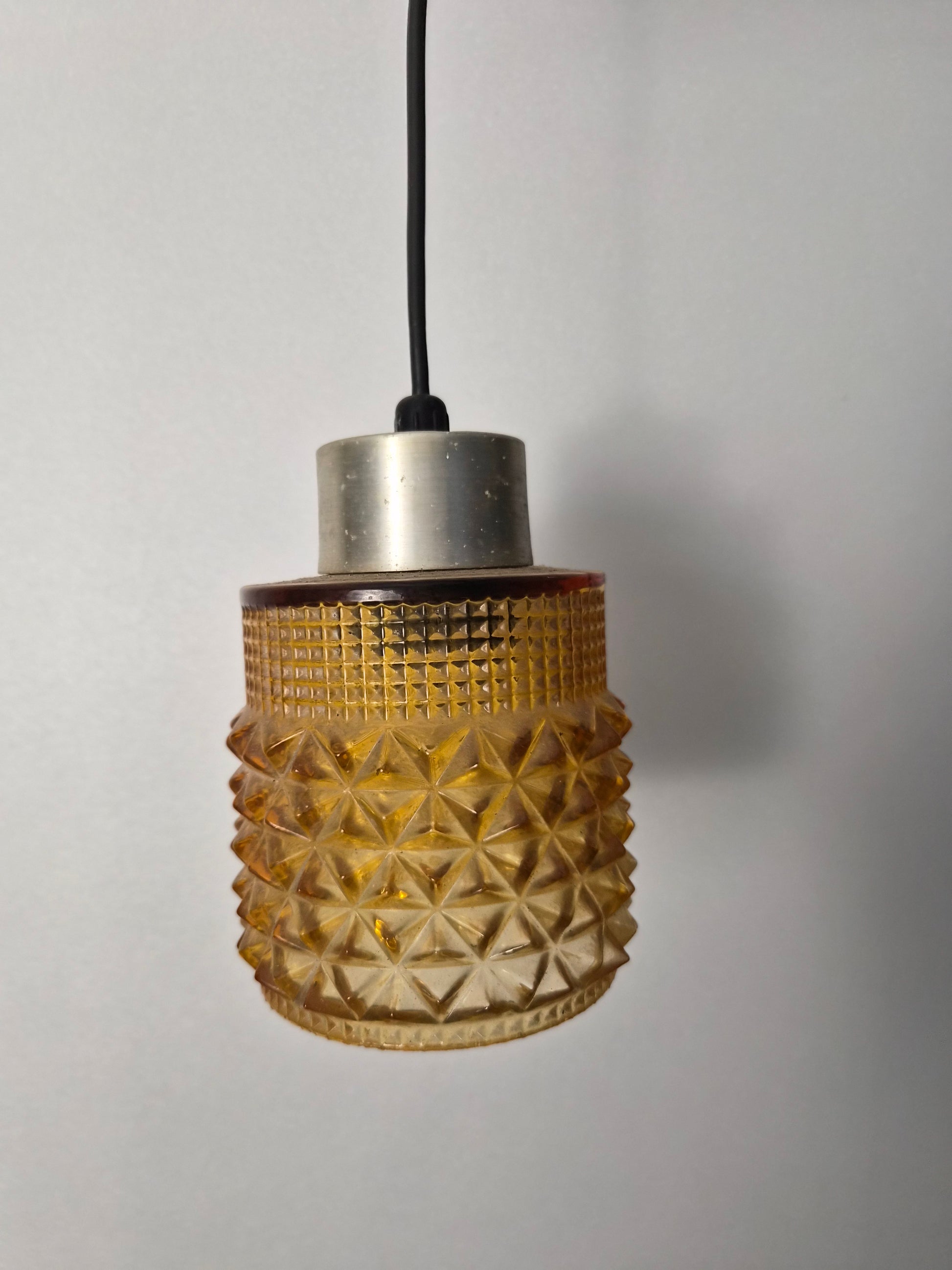 Double suspension en palissandre et verre, Danemark, 1960 – vue de profil – en palissandre, verre – Danemark, années 1960 – Atelier 56