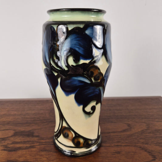 Petit vase en grès émaillé par Danico, Danemark, 1930 – vue générale – en céramique – Danemark – Atelier 56