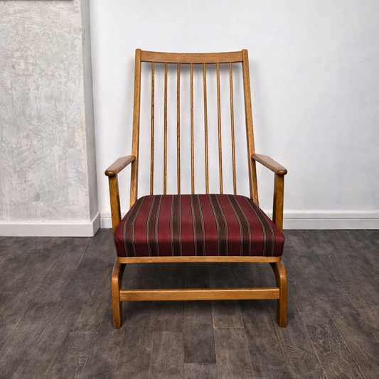 Chaise à bascule en chêne et coussin en tissus, Danemark, 1960 – vue de face – en chêne – Danemark, années 1960 – Atelier 56
