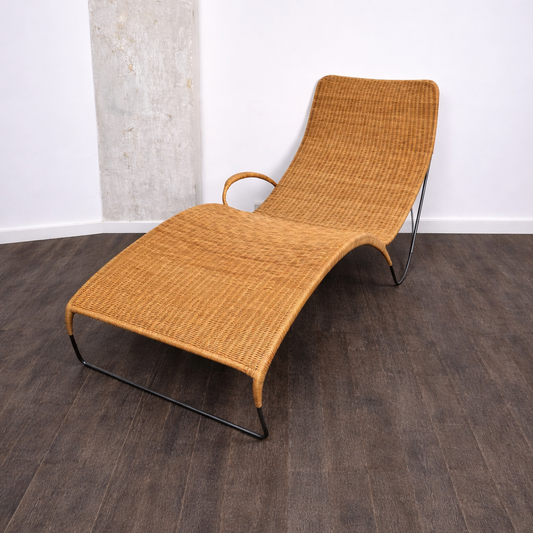 Chaise longue en rotin et cadre acier CL-757-PS par Yuzuru Yamakawa pour Yamakawa, Japan, 1950 – vue de face – en rotin, métal – années 1950 – Atelier 56