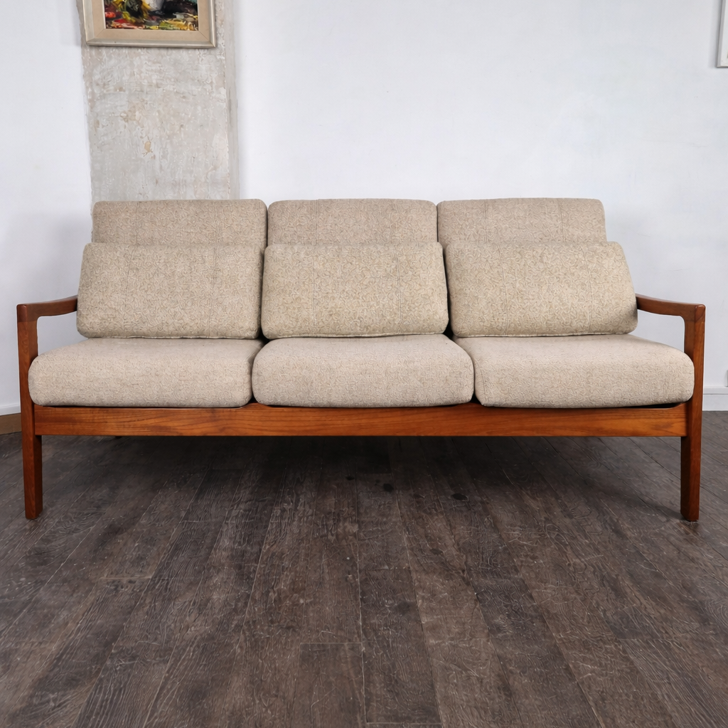 Canapé 3 places en teck et laine modèle Senator par Ole Wanscher pour P. Jeppensen Møbelfabrik – vue générale – par Børge Mogensen – en teck – Danemark, années 1960 – Atelier 56