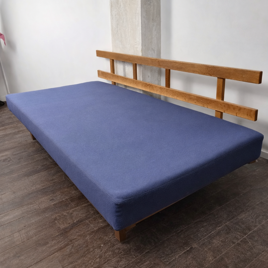 Canapé lit en chêne, hêtre et laine model BM4312 Daybed Sofa par Børge Mogensen pour Fredericia, Danemark, 1960.