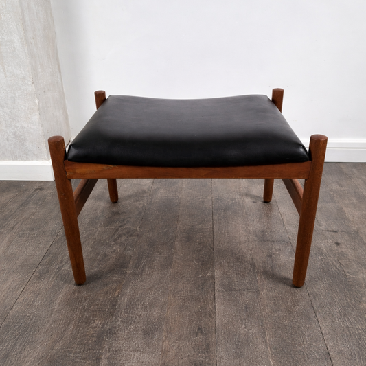 Tabouret Ottoman en teck et cuir par Hugo Frandsen pour Spøttrup Møbler, Danemark, 1960 – vue générale – en teck, cuir – Danemark, années 1960 – Atelier 56