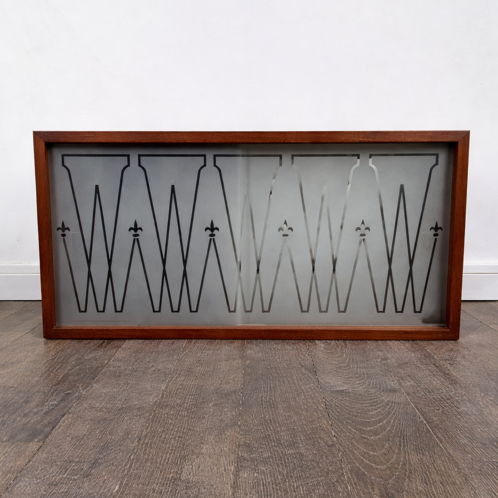 Petite armoire murale vitrée en teck à tiroirs, Danemark, 1960 – vue de face – en teck, verre – Danemark, années 1960 – Atelier 56