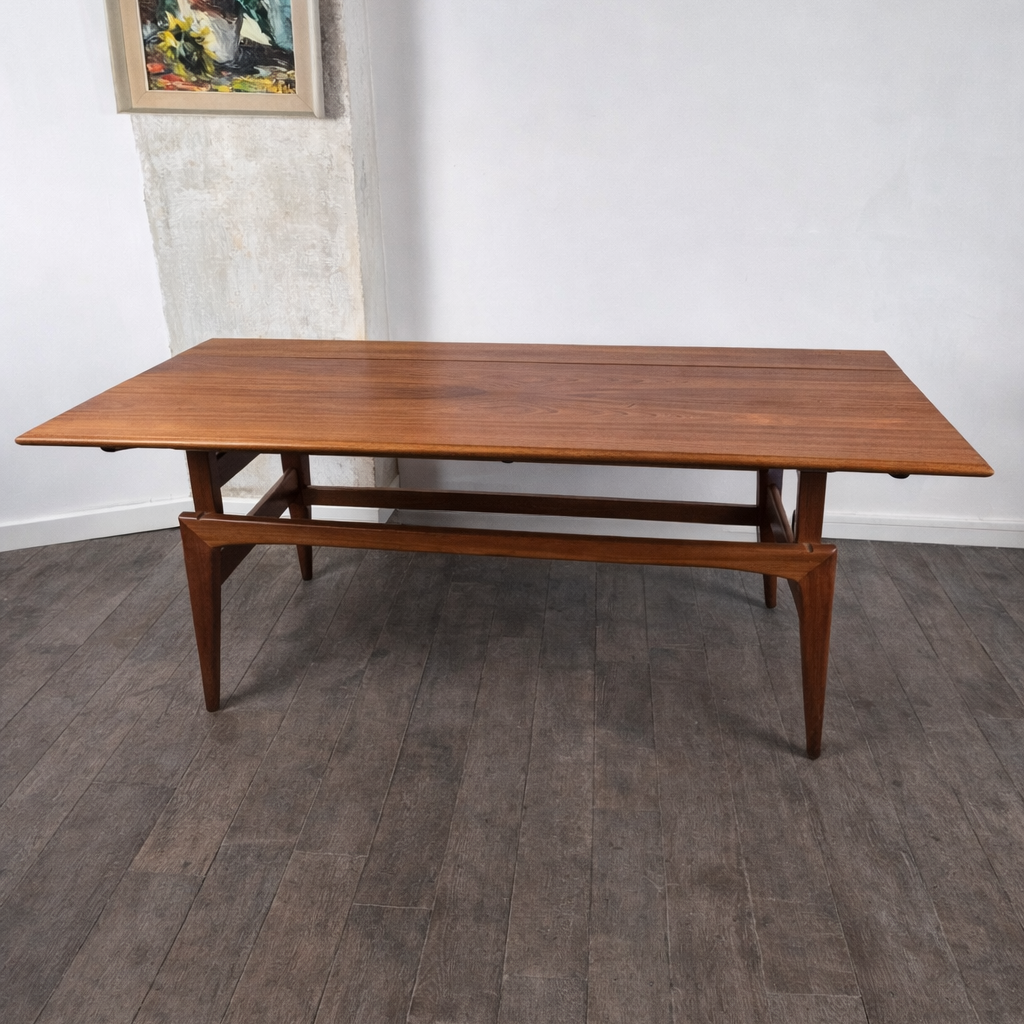 Table basse en teck à hauteur et largeur modifiables par Kai Kristiansen pour Trioh, Danemark, 1960 – détail du plateau – en teck – Danemark, années 1960 – Atelier 56