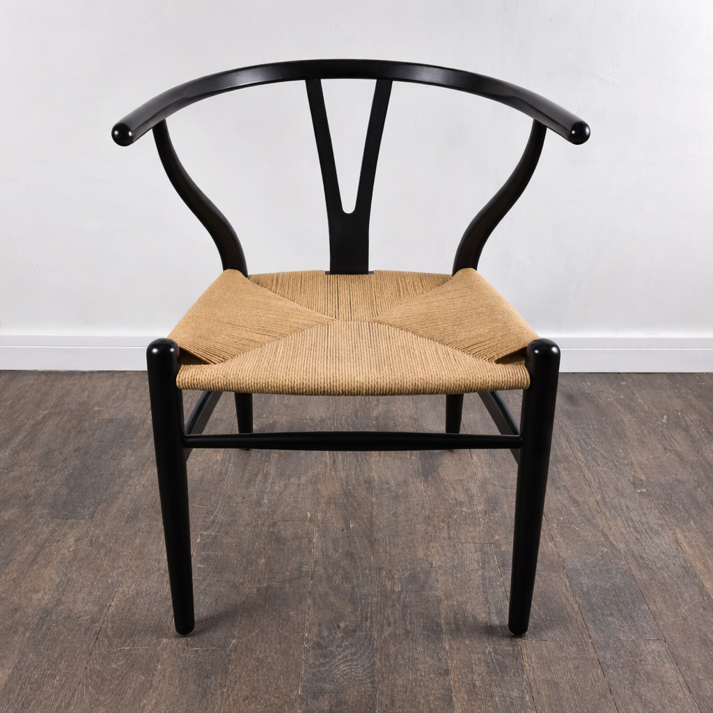 Chaise en chêne laqué et corde, modèle CH-24 "Wishbone" par Hans J. Wegner pour Carl Hansen & Søn, Danemark, 1960 – vue de face – en chêne – Danemark, années 1960 – Atelier 56