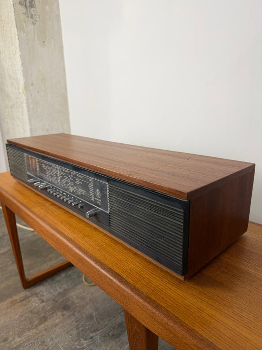 Radio stéréo vintage Bang & Olufsen Beomaster 900 en teck avec module Bluetooth